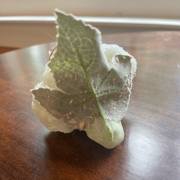 Anthropologie Rare NWT cauliflower glass ornament; so cute! - Picture 3 of 5